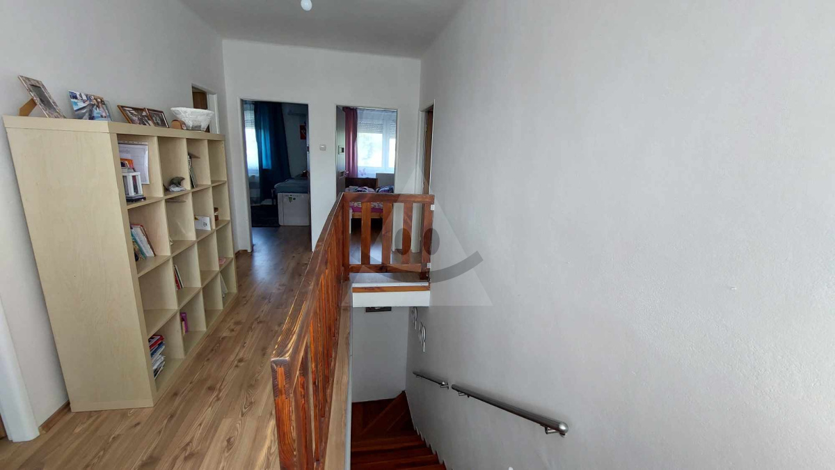 Na predaj poschodový kompletne zrekonštruovaný rodinný dom v Komárne
