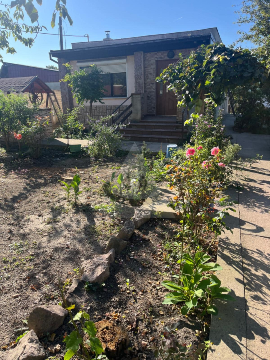 Na predaj rodinný dom v lukratívnej štvrti Komárna