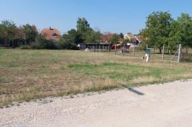 Land for sale in Komárom