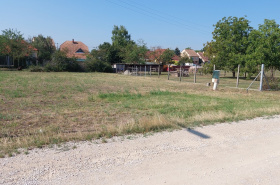 Pozemok na predaj v maďarskom Komárome
