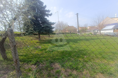 Building plot for sale in Komárno - part of Bene