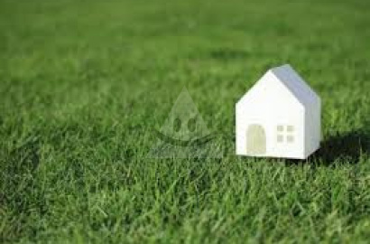 Na predaj rozsiahly pozemok vo Veľkých Dvorníkoch – ideálna investícia