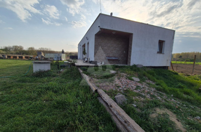 Family house in a secluded area in Kolárovo, Pačerky district