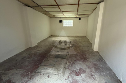 Na predaj garáž pri centre mesta v Komárne.