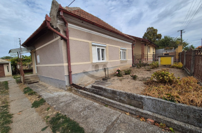 Na predaj 4 izbový rodinný dom v Bátorových Kosihách